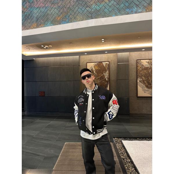 グレー アーティスティック 刺繍 ベースボールジャケット トムブラウン Thom Browne 偽物 2025秋冬準備 注目