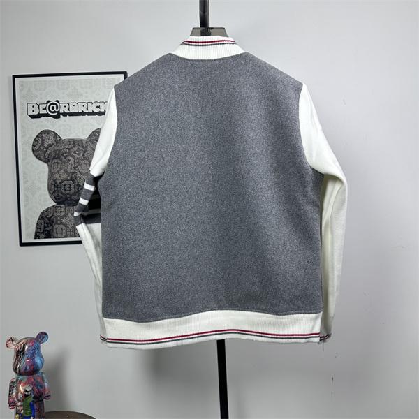 トムブラウン Thom Browne 偽物 秋冬キュート 話題 グレー × ホワイト 子犬刺繍 ベースボールジャケット 