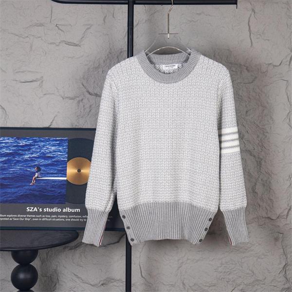 ライトグレー 紋様ニット Thom Browne スーパーコピー 秋冬質感豊か 新作 セーター トムブラウン