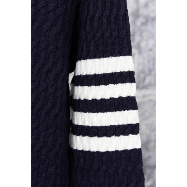ホワイト 麻花纹 円领 セーター トムブラウン Thom Browne コピー 秋冬立体感豊か 高級 モード系