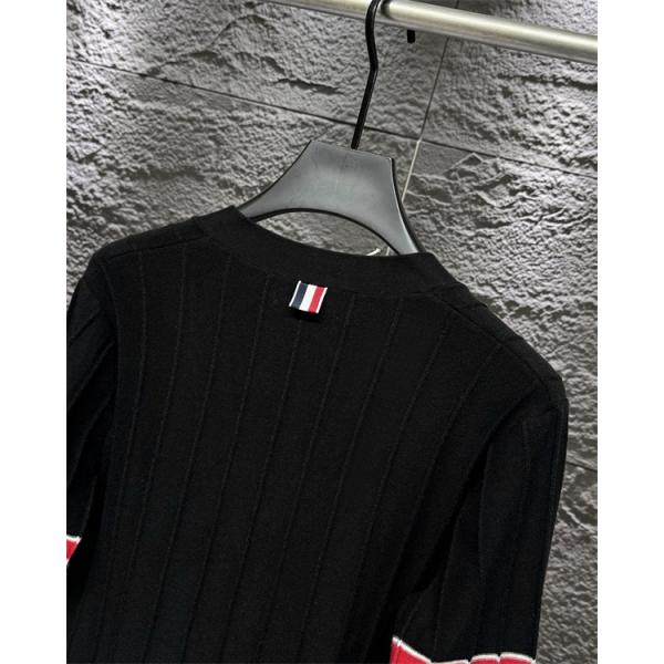 グレー × ネイビー × ブラック 3 色 リブ柄 红白条纹袖 カーディガン トムブラウン Thom Browne 偽物 秋冬洗練された 万能