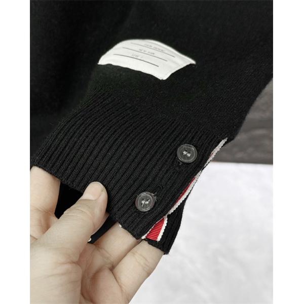 グレー × ブラック Thom Browne 偽物 2025秋冬対応 定番 2 色 ダックスフント刺繍 セーター トムブラウン