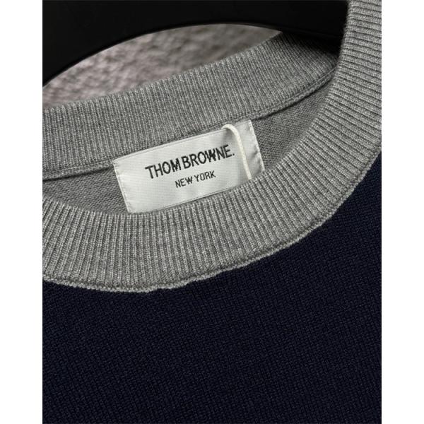 グレー × レッド × ネイビー 3 色 袖拼色 セーター トムブラウン Thom Browne コピー 秋冬快適 人気