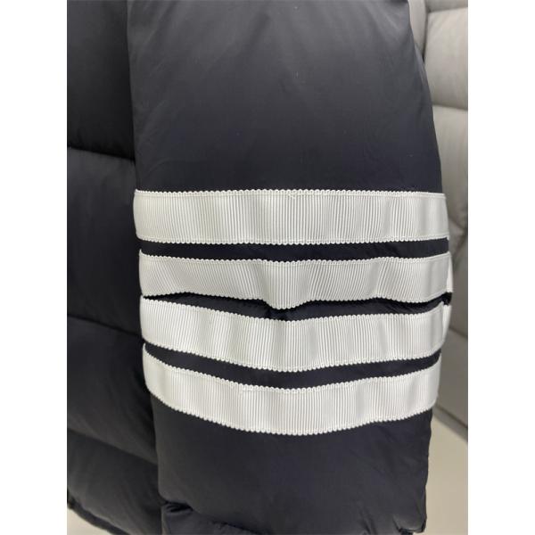 グレー ルーズフィット ダウンジャケット トムブラウン Thom Browne コピー 秋冬リラックスした 人気