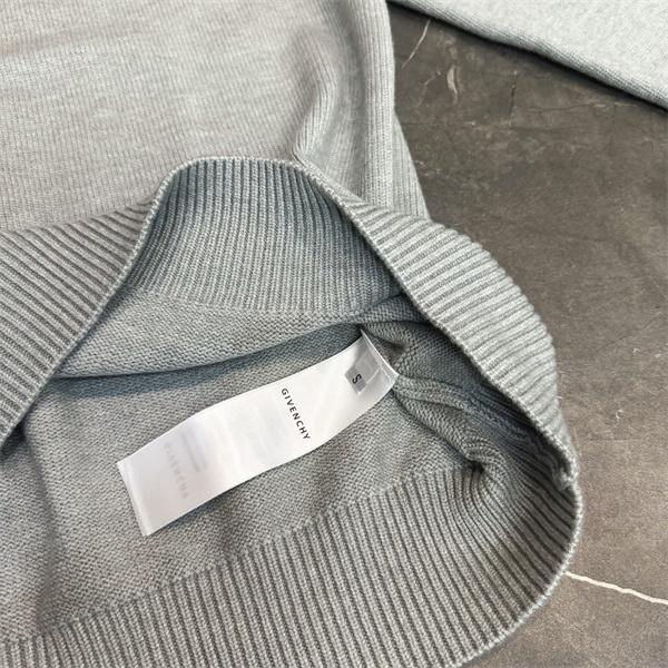 ライトグレー GIVENCHY コピー 秋冬柔らかで上品な 人気 ブラックロゴ 円领 ニット ジバンシー 