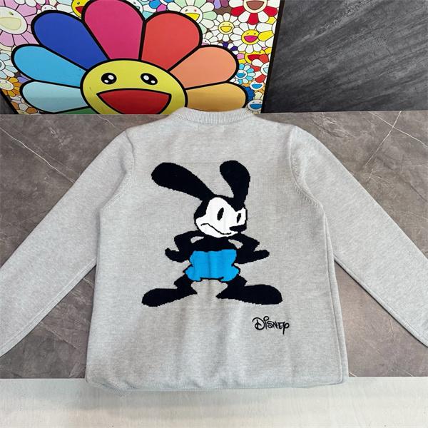 ライトグレー GIVENCHY コピー 秋冬柔らかで上品な 人気 ブラックロゴ 円领 ニット ジバンシー 