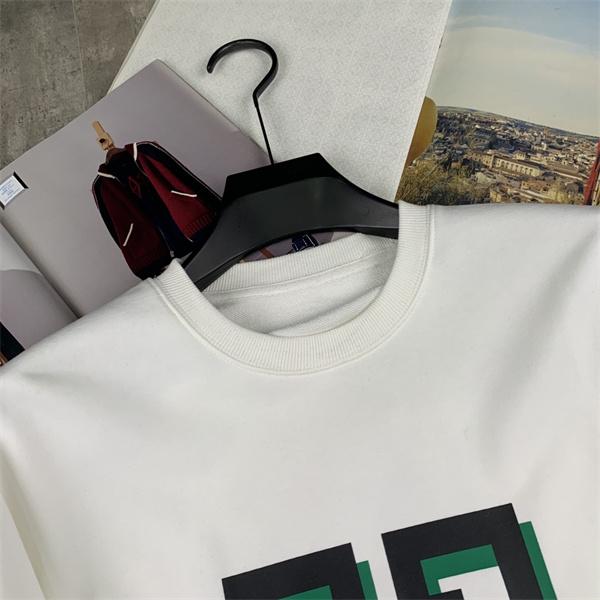 GIVENCHY コピー 2025秋冬コーデ 万能 洗練スタイル ホワイト 緑 4G ロゴ パーカー ジバンシー 