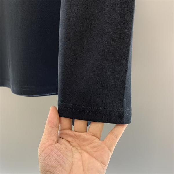 ヴェルサーチ VERSACE コピー 2025秋冬準備 売れ筋 ブラック × ホワイト 円形メデューサロゴ 長袖Tシャツ