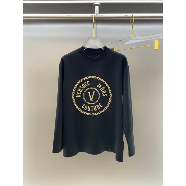 ヴェルサーチ VERSACE コピー 2025秋冬インディスペンサブル 伝統 ブラック × ホワイト ゴールド V 柄 長袖Tシャツ