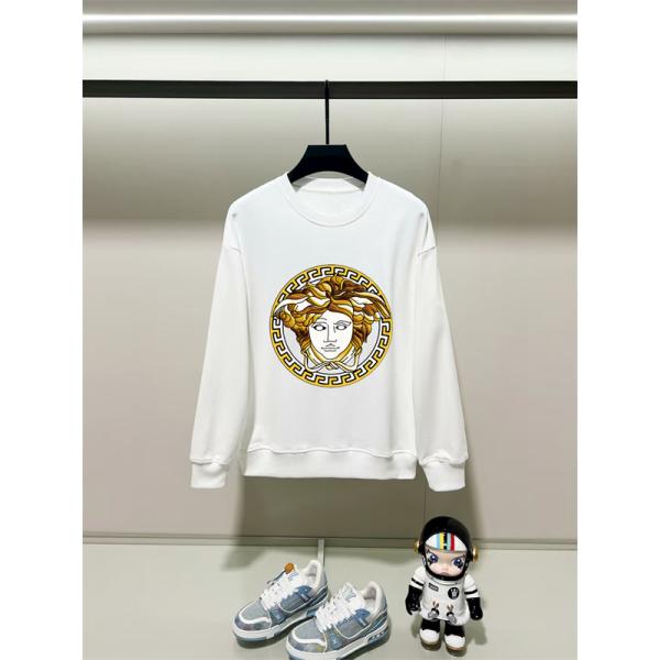 ブラック ゴールドメデューサ柄 パーカー ヴェルサーチ VERSACE スーパーコピー 2025秋冬マストハブ セール 