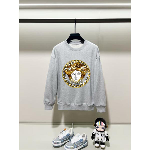 ブラック ゴールドメデューサ柄 パーカー ヴェルサーチ VERSACE スーパーコピー 2025秋冬マストハブ セール 