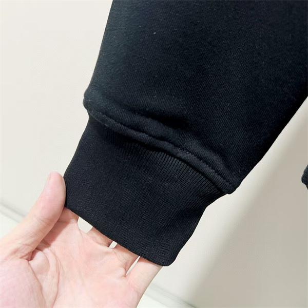 ブラック ゴールドメデューサ柄 パーカー ヴェルサーチ VERSACE スーパーコピー 2025秋冬マストハブ セール 