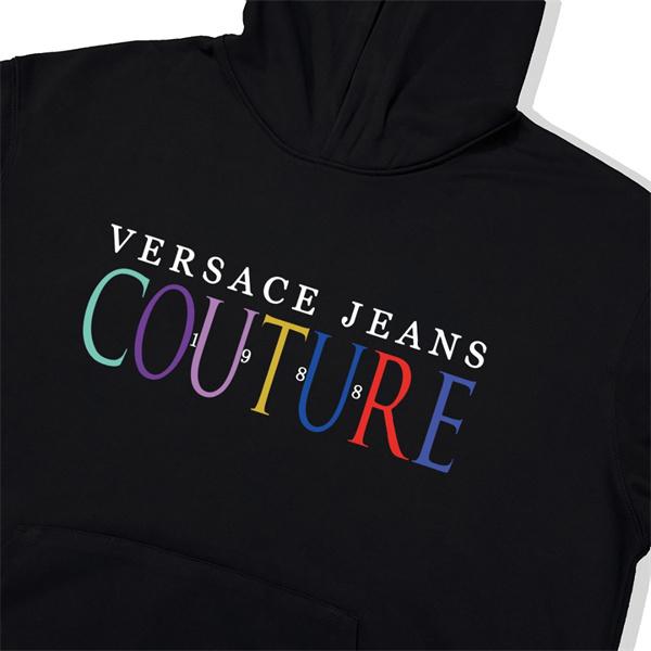 ブラック × ホワイト虹文字ロゴ パーカー ヴェルサーチ VERSACE JEANS COUTURE 偽物 2025秋冬スナップ 新登場 