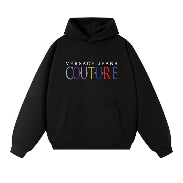 ブラック × ホワイト虹文字ロゴ パーカー ヴェルサーチ VERSACE JEANS COUTURE 偽物 2025秋冬スナップ 新登場 