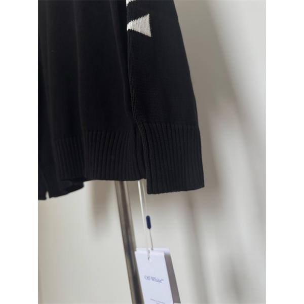 高級感 大人カジュアル グレー × ホワイトセーター Off-White コピー 2025秋冬注目スタイル オフホワイト