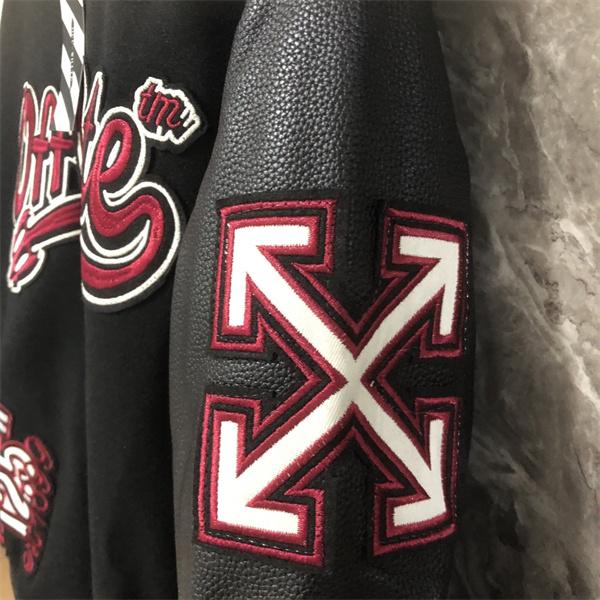 ブラック × レッド ベースボールジャケット Off-White コピー 2025秋冬注目スタイル 当店イチオシ オフホワイト