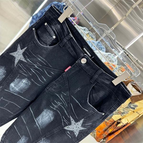 ブラック ラージスター刺繍 ディースクエアード デニムパンツ DSQUARED2 コピー 秋冬 シルエット トレンド