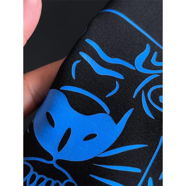 ケンゾー ブラック ブルータイガープリント パーカー KENZO スーパーコピー 秋冬 魅力 人気 トレンド