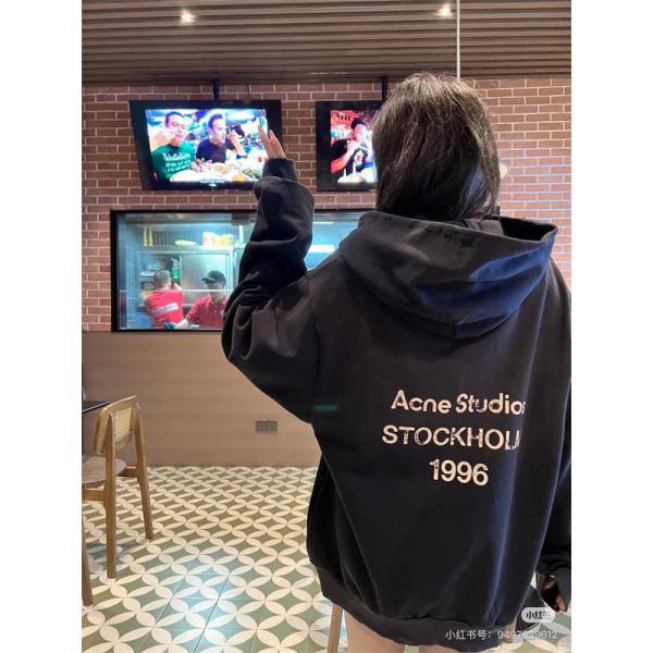 アクネ ストゥディオズ Acne Studios ブラック ロゴプリント パーカー コピー 秋冬 ミニマル ストリートな 定番アイテム 