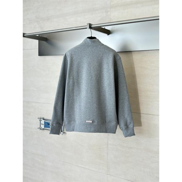 クロムハーツ コピー Chrome Hearts パーカー ライトグレー 暖かみあふれる十字刺繍 個性的半ウィンドウ 人気爆発 秋冬定番