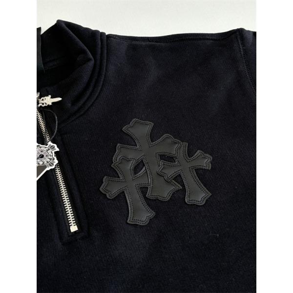 クロムハーツ コピー Chrome Hearts パーカー ライトグレー 暖かみあふれる十字刺繍 個性的半ウィンドウ 人気爆発 秋冬定番