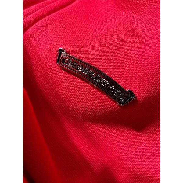 クロムハーツ コピー Chrome Hearts パーカー 話題 ブラック × レッド インパクト十字ロゴ トレンド 秋冬注目新作