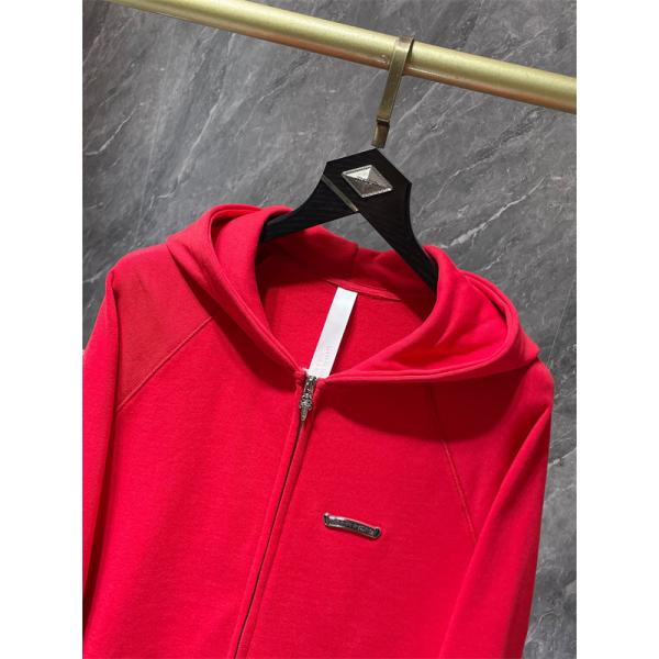 クロムハーツ コピー Chrome Hearts パーカー 話題 ブラック × レッド インパクト十字ロゴ トレンド 秋冬注目新作