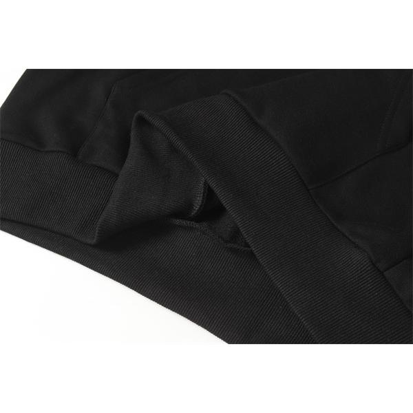  クロムハーツ コピー Chrome Hearts パーカー セール価格 ブラック × イエローロゴ 個性派 防風対策 2025秋冬必須アイテム