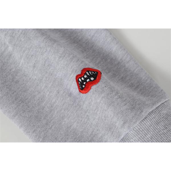 クロムハーツ コピー Chrome Hearts パーカー 売れ筋人気 グレー スターモチーフアート 洗練 2025秋冬必須