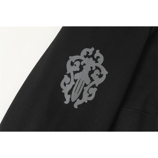 注目の新作 ホワイト シンプルジップ 上品モード 2025秋冬コーデ クロムハーツ コピー Chrome Hearts パーカー