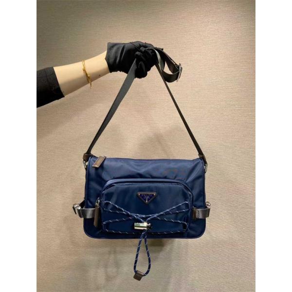 PRADA 激安 メッセンジャーバッグ 2VH192 Re-Nylon ショルダー メンズ レディース 大容量 斜め掛けバッグ