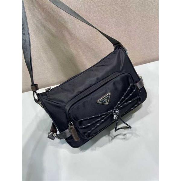 PRADA 激安 メッセンジャーバッグ 2VH192 Re-Nylon ショルダー メンズ レディース 大容量 斜め掛けバッグ