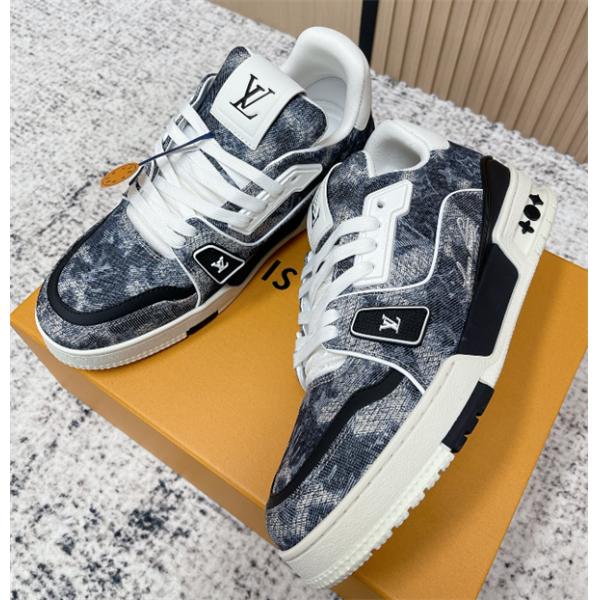 LV trainer☆☆大胆なトレンド感を楽しむ  ルイ ヴィトンスニーカースーパーコピー 春夏のお出かけを軽快に LOUIS VUITTONブランド コピー 激安(日本最大級)