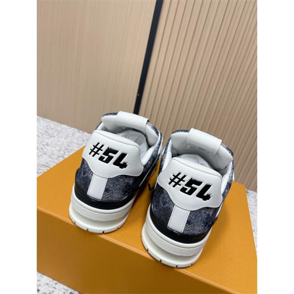 LV trainer☆☆大胆なトレンド感を楽しむ  ルイ ヴィトンスニーカースーパーコピー 春夏のお出かけを軽快に LOUIS VUITTONブランド コピー 激安(日本最大級)