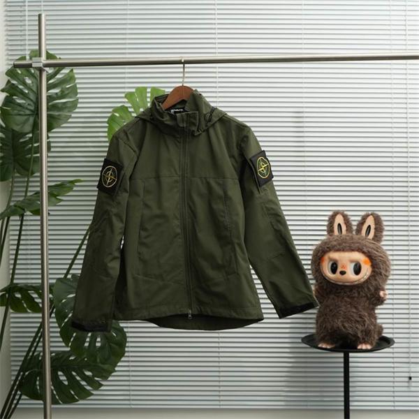 機能的な　活躍できるアイテム　STONE ISLAND ストーンアイランドジャケットコピーブランド コピー 激安(日本最大級)