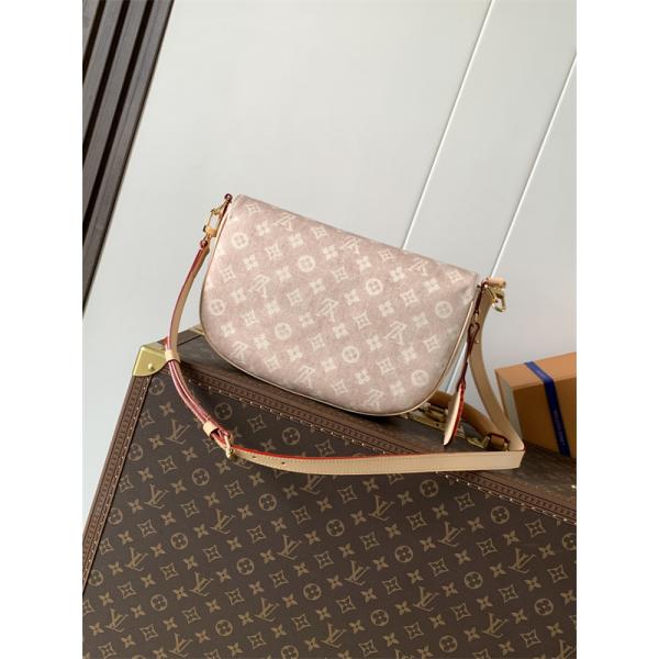 新作　ルイヴィトン　M15134☆☆ LV Travels With Grace Coddington 2025トレンドルイヴィトンショルダーバッグコピー 激安(日本最大級)