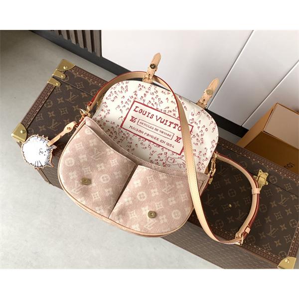 新作　ルイヴィトン　M15134☆☆ LV Travels With Grace Coddington 2025トレンドルイヴィトンショルダーバッグコピー 激安(日本最大級)