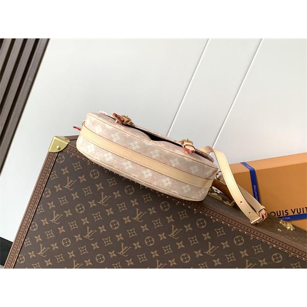 新作　ルイヴィトン　M15134☆☆ LV Travels With Grace Coddington 2025トレンドルイヴィトンショルダーバッグコピー 激安(日本最大級)