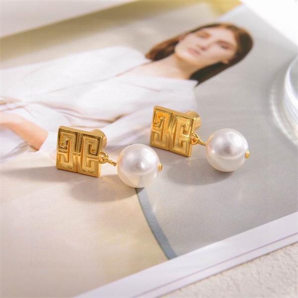 機能性も抜群 ジバンシーピアスコピー GIVENCHYブランド コピー 激安(日本最大級)