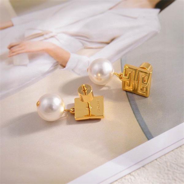機能性も抜群 ジバンシーピアスコピー GIVENCHYブランド コピー 激安(日本最大級)