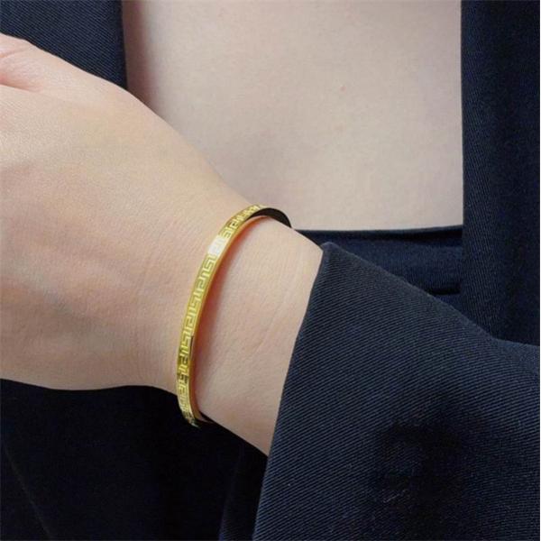 2025最新ジバンシーブレスレットコピー GIVENCHY 通販ショッピング