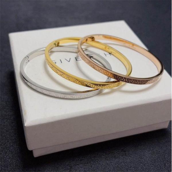 2025最新ジバンシーブレスレットコピー GIVENCHY 通販ショッピング