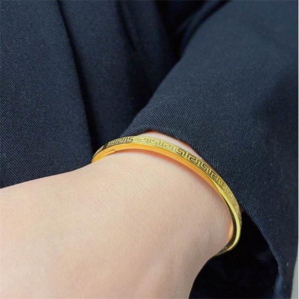 2025最新ジバンシーブレスレットコピー GIVENCHY 通販ショッピング