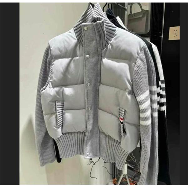 優雅にデザイン　THOM BROWNEトムブラウンダウンジャケットコピーレディース 上品な綺麗　 激安(日本最大級)