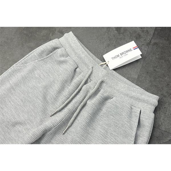 ★25Fw秋冬★トムブラウンスウェットパンツコピーTHOM BROWNE新作グレー 通販ショッピング