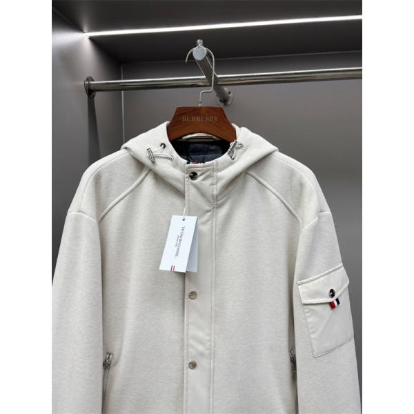 ★2025新作★トムブラウンダウンジャケットコピー❤THOM BROWNE防寒 ダウン 通販ショッピング