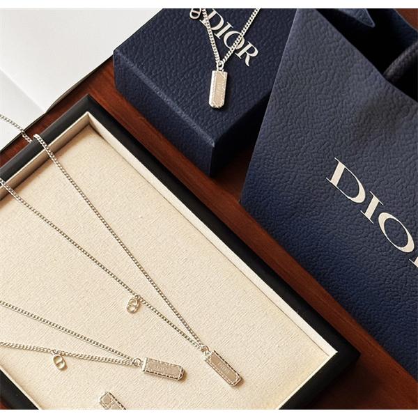 ディオール ネックレスコピーDIOR 真冬には大注目_ブランド コピー 激安(日本最大級)