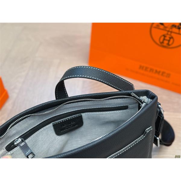 春夏で通勤などに大活躍コレクション エルメス バッグ コピー メンズ ビジネスバッグ ブラック レザー ロゴ入り