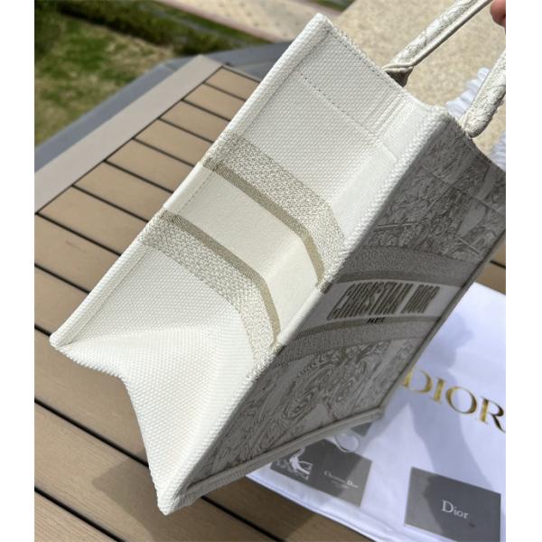 使い勝手ディオールトートバッグ スーパー コピーDior Book Tote 　機能性が満点のバッグ__ブランド コピー 激安(日本最大級)