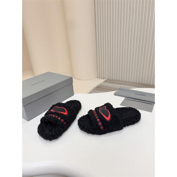 印象的な春夏コーデに バレンシアガサンダルコピー余裕のあるコーデに挑戦着こなしの幅が広がる__ブランド コピー 激安(日本最大級)